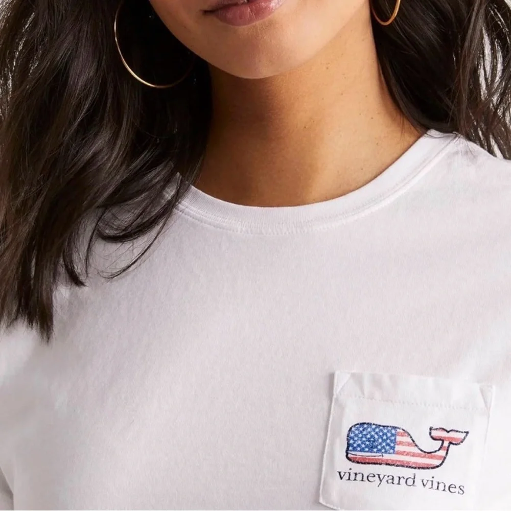 NWT Vineyard Vines Women’s White Short-Sleeve Pocket Tee w Flag Whale Patch